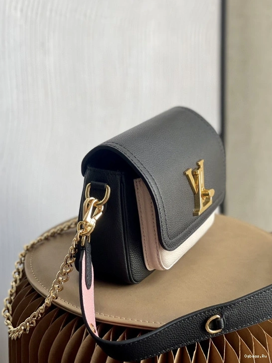 VUITTON LOUIS LOCKME TENDER 0417